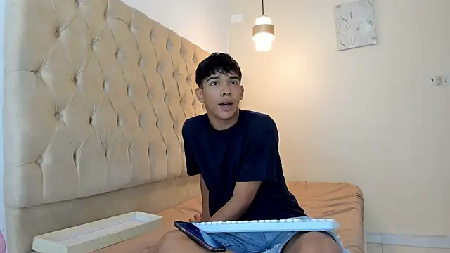 Snapshot of Samir_19XX chatting on 07.26.26 Samir 19XX online show from 07.26.26