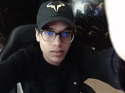 Snapshot of draven_sex chatting on 06.11.26 draven sex online show from 06.11.26