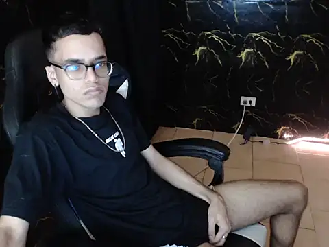 Snapshot of draven_sex chatting on 07.03.26 draven sex online show from 07.03.26