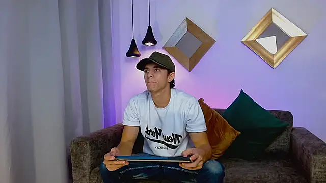 AxelFalconn online show from 06.03.26