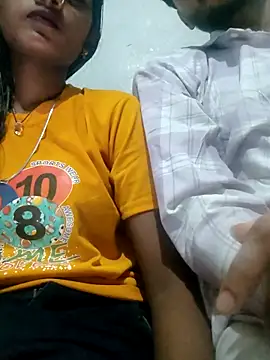Snapshot of Rani-Couple- chatting on 06.02.26 Rani-Couple- online show from 06.02.26