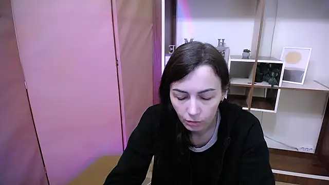 Snapshot of VainWe chatting on 06.02.26 VainWe online show from 06.02.26