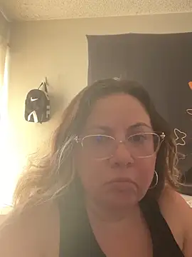 Snapshot of sunflowerNiecy chatting on 06.19.26 sunflowerNiecy online show from 06.19.26