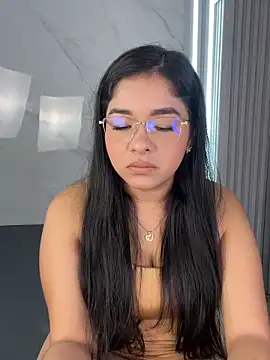 ValentinaLuciana online show from 06.03.26