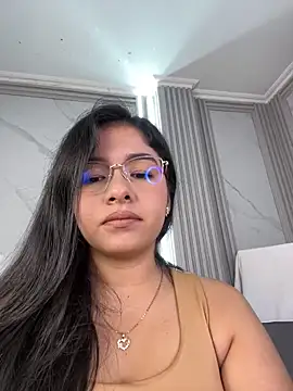 ValentinaLuciana online show from 06.03.26