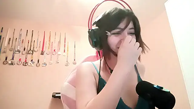 Snapshot of bunnyhoneylovehands chatting on 06.29.26 bunnyhoneylovehands online show from 06.29.26