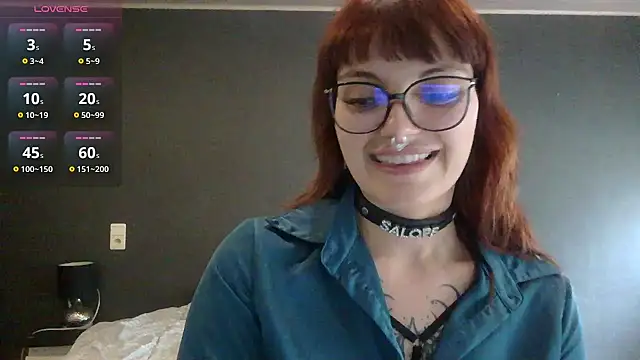 Snapshot of Roxane_Bloodycherry chatting on 06.18.26 Roxane Bloodycherry online show from 06.18.26