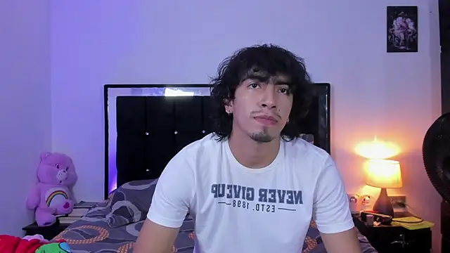 Snapshot of Shy_Mateo chatting on 06.18.26 Shy Mateo online show from 06.18.26