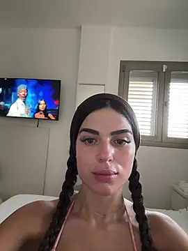 miaabelluccii online show from 07.18.26