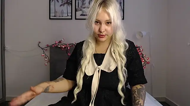 Snapshot of Martela_meri chatting on 06.10.26 Martela meri online show from 06.10.26