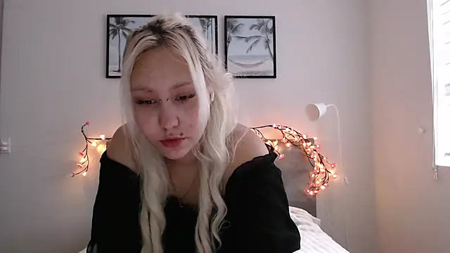 Snapshot of Martela_meri chatting on 06.12.26 Martela meri online show from 06.12.26