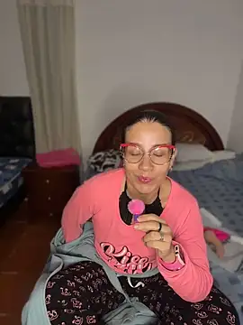 ArielFerrara online show from 06.11.26