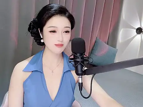 Momo-Wow online show from 06.02.26