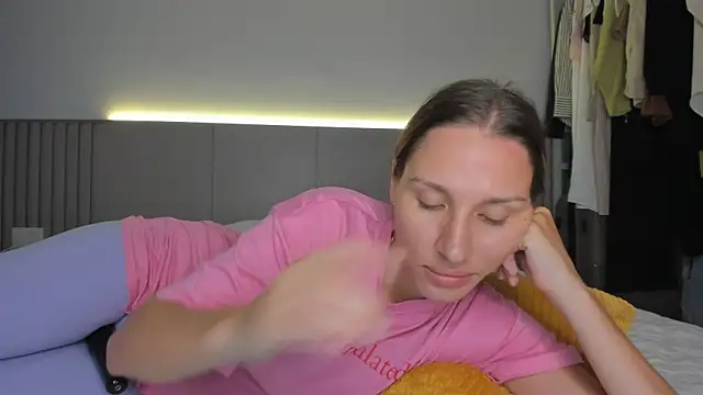 SofiClimbing online show from 04.11.26