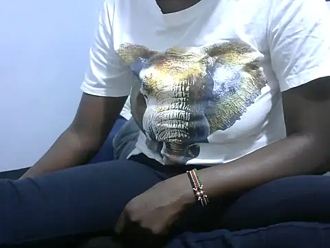 Snapshot of saxy_gal chatting on 06.03.26 saxy gal online show from 06.03.26