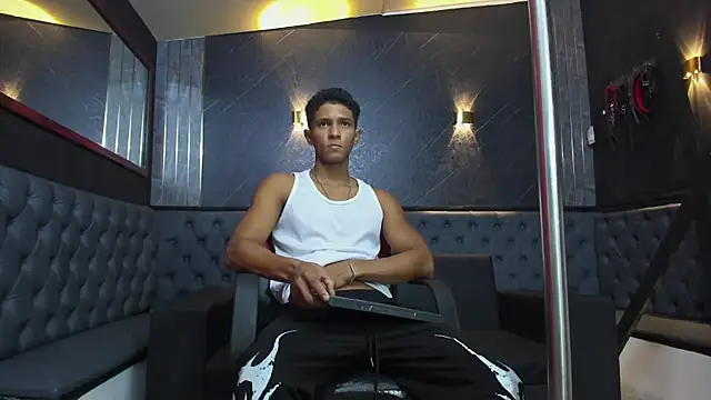Snapshot of Yoel_Blessed chatting on 07.16.26 Yoel Blessed online show from 07.16.26
