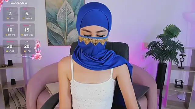 Snapshot of Alina_Malak chatting on 06.04.26 Alina Malak online show from 06.04.26