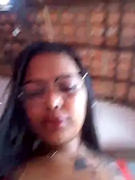 Snapshot of Silmara21 chatting on 06.18.26 Silmara21 online show from 06.18.26