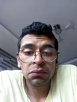 Snapshot of David_FDU chatting on 06.08.26 David FDU online show from 06.08.26