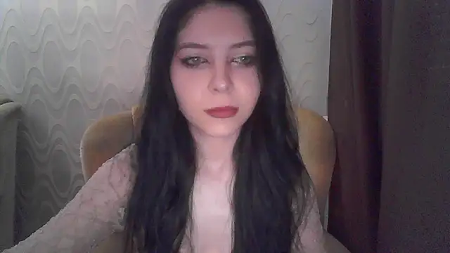 Snapshot of RileyTight chatting on 06.25.26 RileyTight online show from 06.25.26