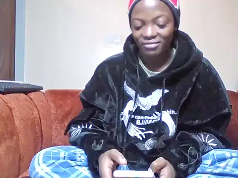 SassySyren online show from 06.07.26