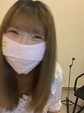 Snapshot of QIQI-QIQI-01 chatting on 07.14.26 QIQI-QIQI-01 online show from 07.14.26