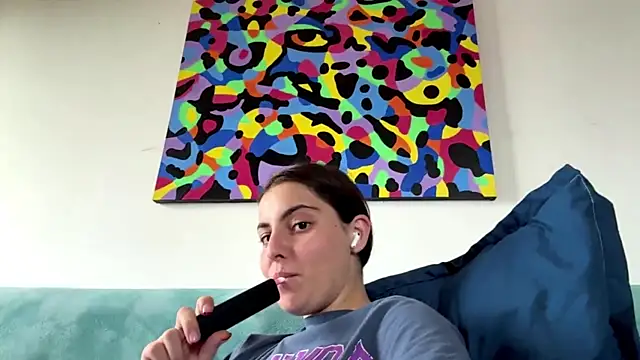 Snapshot of MarisaKomar chatting on 06.23.26 MarisaKomar online show from 06.23.26