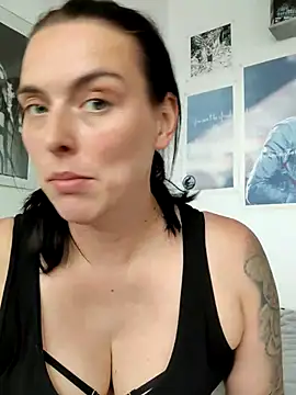 Snapshot of Cassia_Lux_Royal chatting on 06.12.26 Cassia Lux Royal online show from 06.12.26