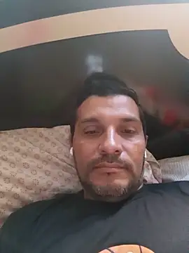 Snapshot of RIchar05 chatting on 06.05.26 RIchar05 online show from 06.05.26