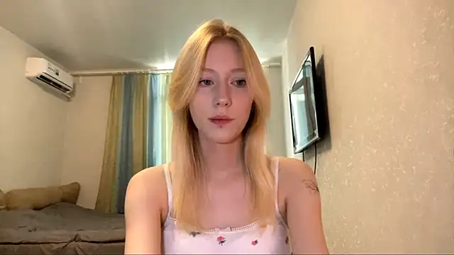 BossedFrog online show from 07.12.26