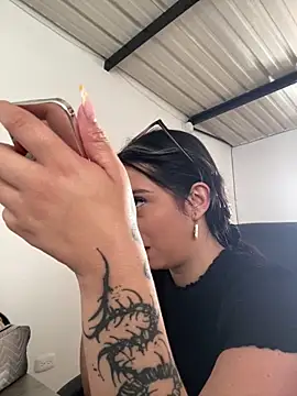 Snapshot of Kloenovoa- chatting on 06.10.26 Kloenovoa- online show from 06.10.26