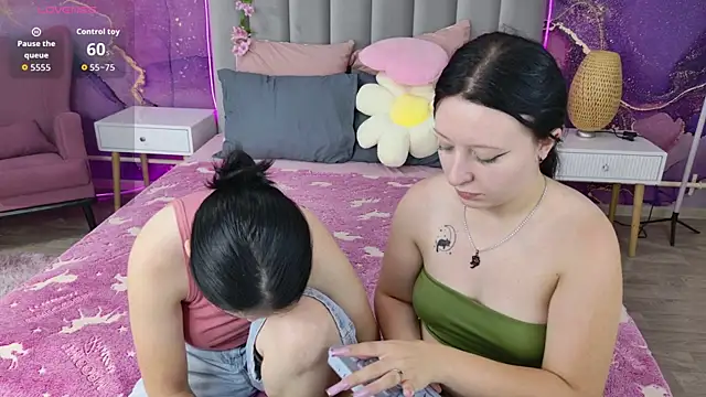 Snapshot of RuthHalll chatting on 07.19.26 RuthHalll online show from 07.19.26