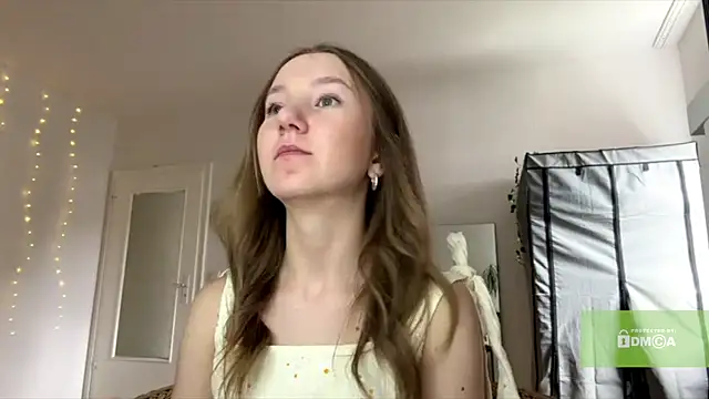 Snapshot of smalllisa chatting on 07.04.26 smalllisa online show from 07.04.26