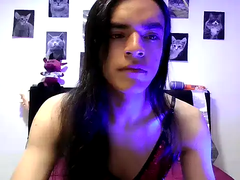 Snapshot of Basilisca chatting on 07.15.26 Basilisca online show from 07.15.26