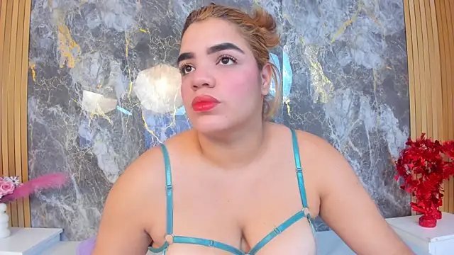 Snapshot of AMMY_HONEY chatting on 07.15.26 AMMY HONEY online show from 07.15.26