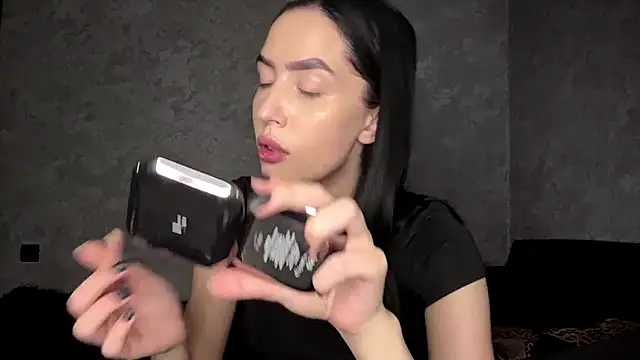 Ailish Loveee online show from 06.25.26