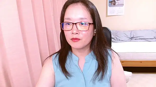 Snapshot of LENA-xo chatting on 07.22.26 LENA-xo online show from 07.22.26