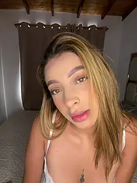 Snapshot of Sofiaacam chatting on 08.07.26 Sofiaacam online show from 08.07.26