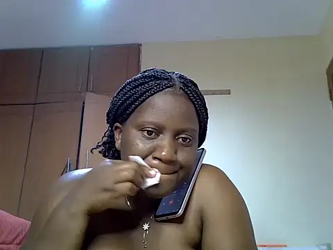 Snapshot of biganni_ chatting on 06.13.26 biganni online show from 06.13.26