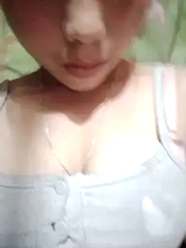 Snapshot of laulypham chatting on 06.07.26 laulypham online show from 06.07.26
