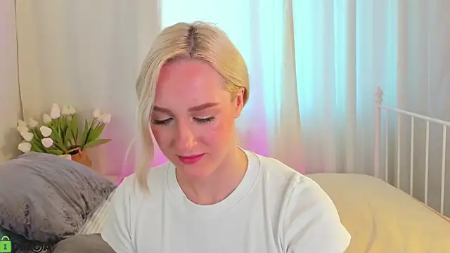 Chloe-Deccer online show from 07.05.26
