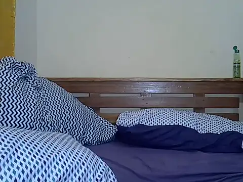 PrittyAnna online show from 06.12.26