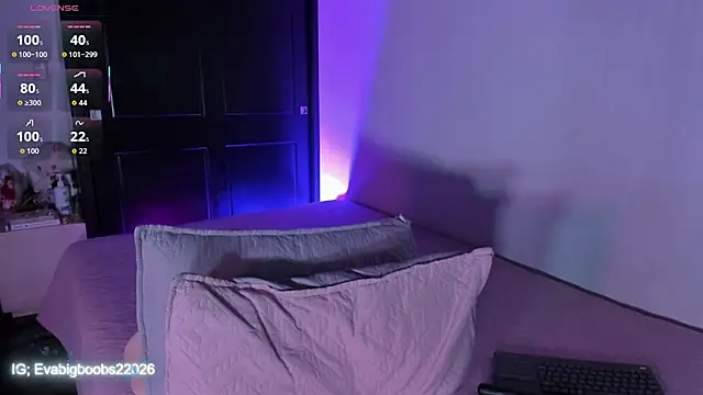 EvaBigBoobs online show from 07.13.26