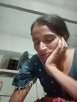 Snapshot of Hotnewbhabi_riya chatting on 06.06.26 Hotnewbhabi riya online show from 06.06.26