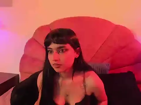 Snapshot of VelvetRaven_ chatting on 06.14.26 VelvetRaven online show from 06.14.26