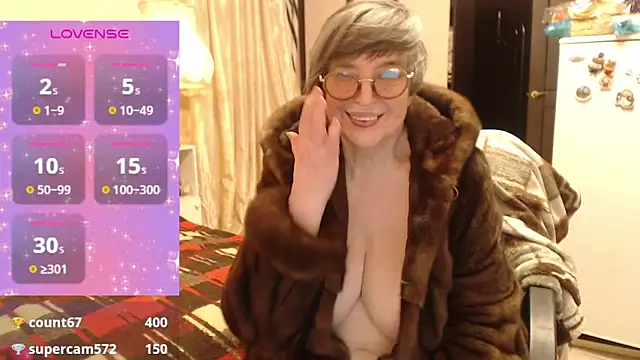 Sharon Amore online show from 12.21.25