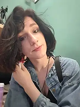 MickeQuinee online show from 07.14.26