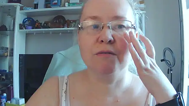 Snapshot of Viola27 chatting on 07.02.26 Viola27 online show from 07.02.26