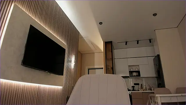 Snapshot of lumimii chatting on 07.19.26 lumimii online show from 07.19.26