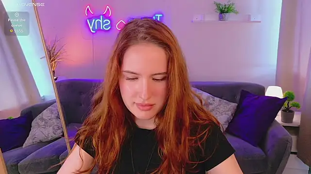 Snapshot of ChloeAster chatting on 06.14.26 ChloeAster online show from 06.14.26